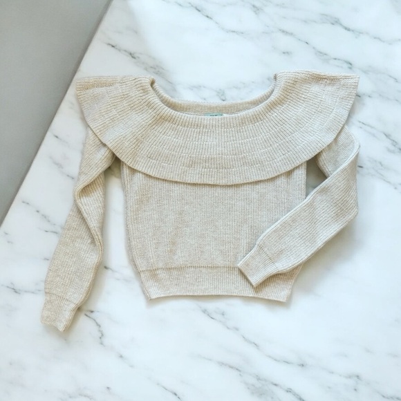 Off the shoulder Cream Sweater - Picture 2 of 6